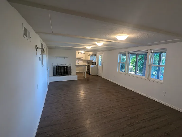 Panorama Dr — Photo 1