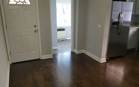 4th image of 1617 W Glenlake Ave #1WEST