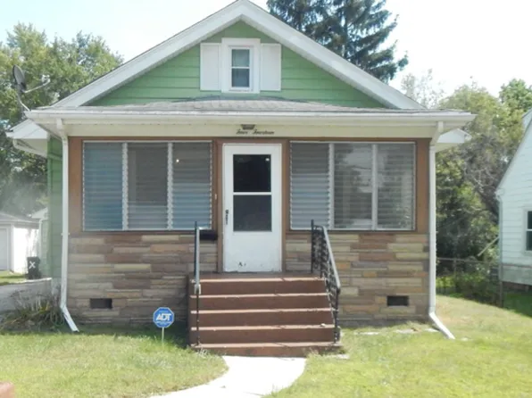 414 Howard Ave, Rockford, IL 61102