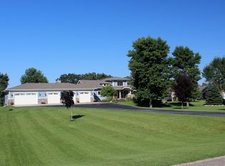 10137 Ida Oaks Rd, Pelican Rapids, MN 56572