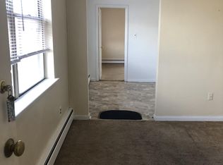 8100 Fairfield St #8, Philadelphia, PA 19152
