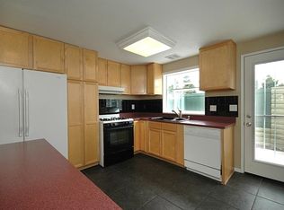 2820 Hope Ave, Carlsbad, CA 92008