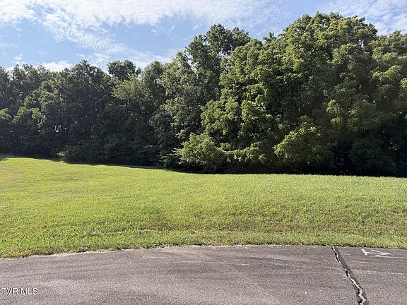 5th image of 19 Forest Pointe