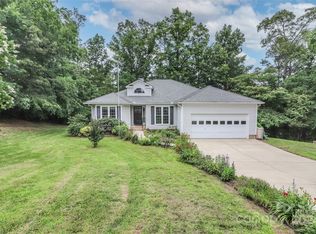 111 Misty Pond Ct, Mooresville, NC 28115