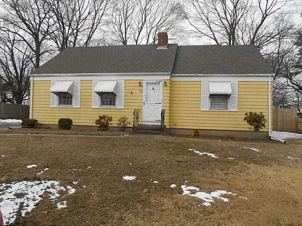 155 1st St, East Providence, RI 02914