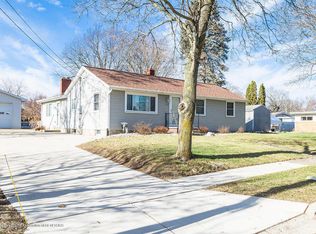 1104 S Sheldon St, Charlotte, MI 48813
