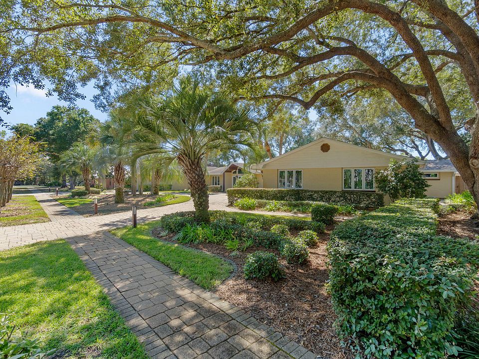1st image of 105 Indian Bayou Dr