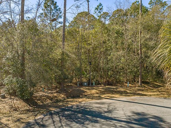 2nd image of 162 Bay Colony Way
