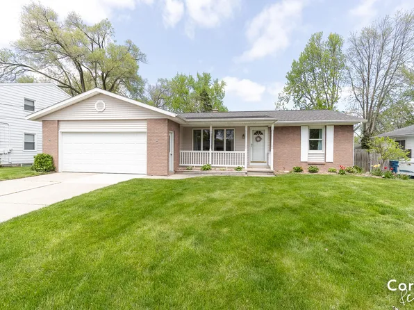 3945 41st St SW, Grandville, MI 49418