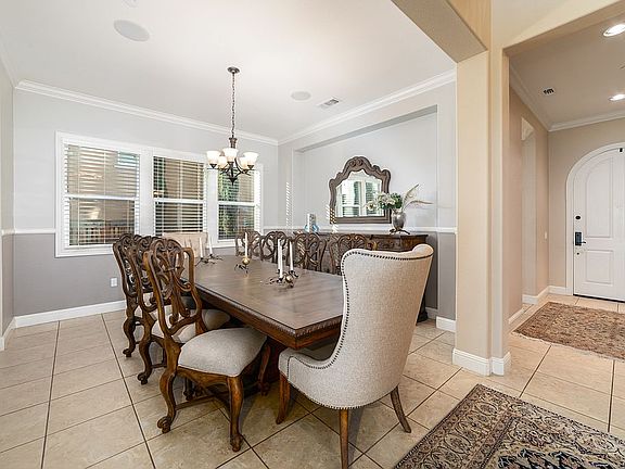 5th image of 2021 Drysdale St