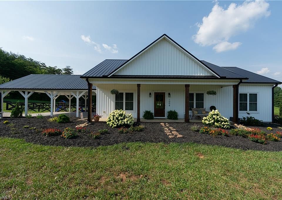1st image of 1004 Tilley Farm Rd