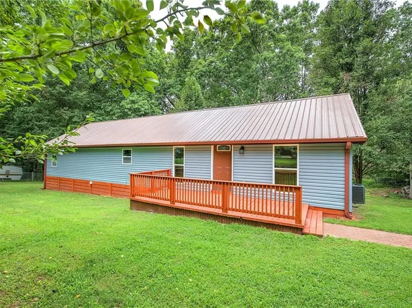 7289 Staton Pl SE, Acworth, GA 30102