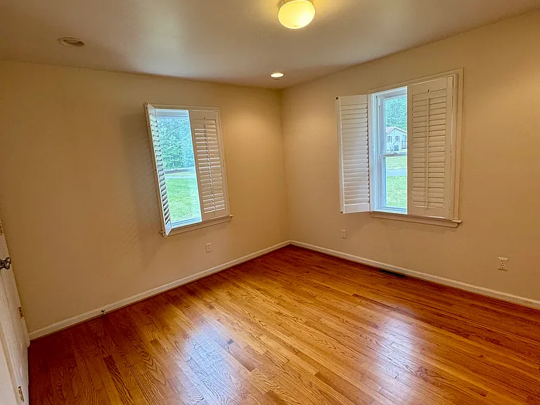 487 Mimosa Ln — Photo 8