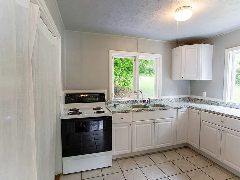 155 Wade Ln #155 — Photo 9
