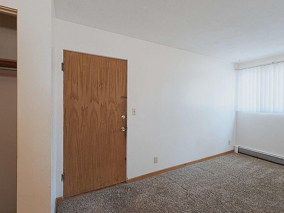 2nd image of 1227 D St #X1