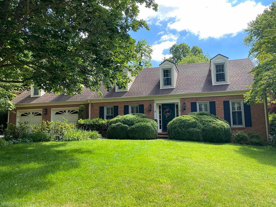 1st image of 712 Dickerson Ln