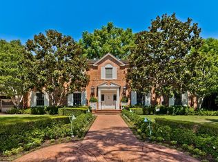 910 N Roxbury Dr, Beverly Hills, CA 90210