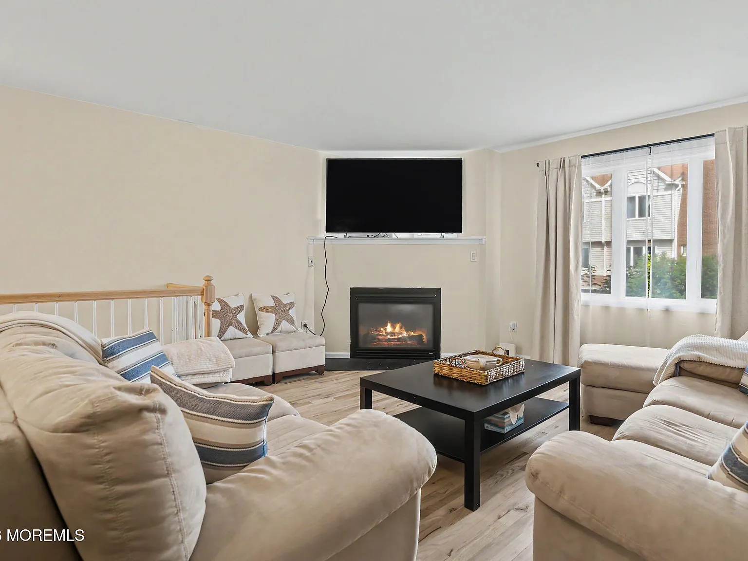 2 bed, 3.5 bath, 1825 sqft, $2,400 — Photo 1