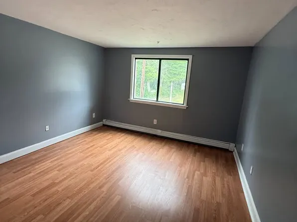 101 Hart St #1, Taunton, MA 02780