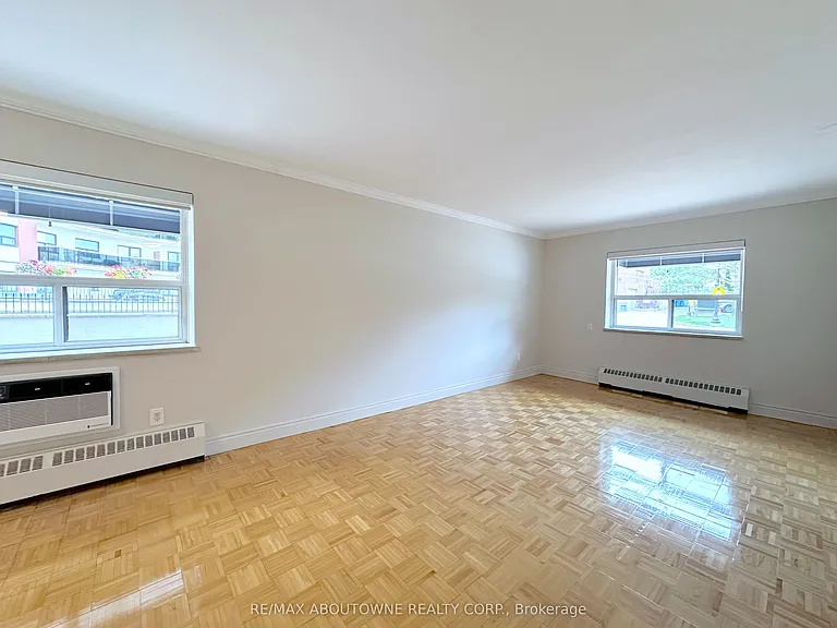 135 Allan St #109 — Photo 2