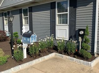 94 McCutcheon Ave, Sayreville, NJ 08872