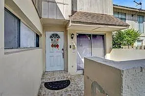 833 NW 81st Ave #4 — Photo 31