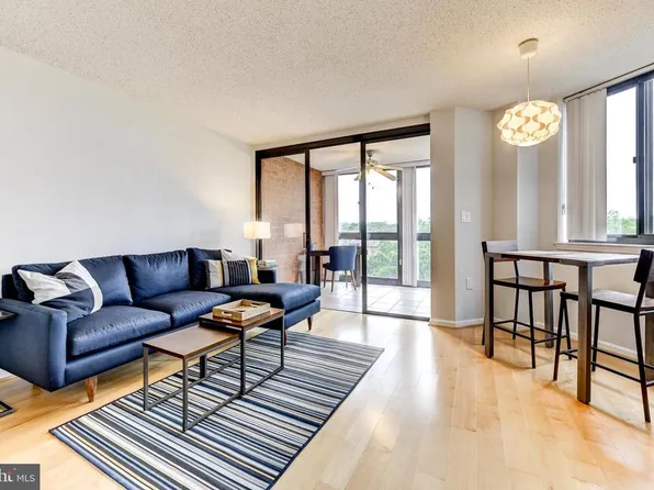 1001 N Randolph St APT 609, Arlington, VA 22201