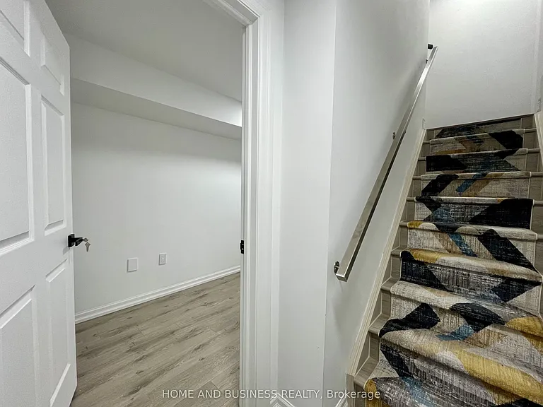 152 Marvin Ave — Photo 21