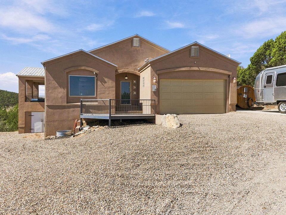 1st image of 11 Estribor Ct