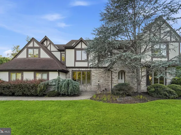 3 N Field Ct, Lawrence Township, NJ 08648