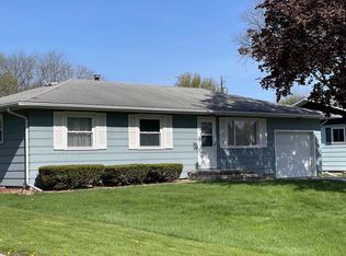 1120 E Circle Dr, Beaver Dam, WI 53916