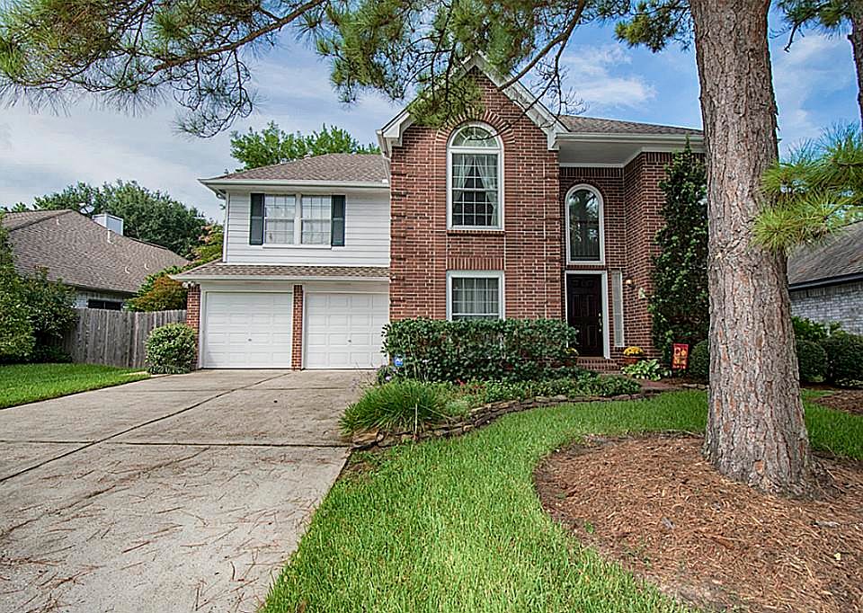 1st image of 14827 Hollydale Dr