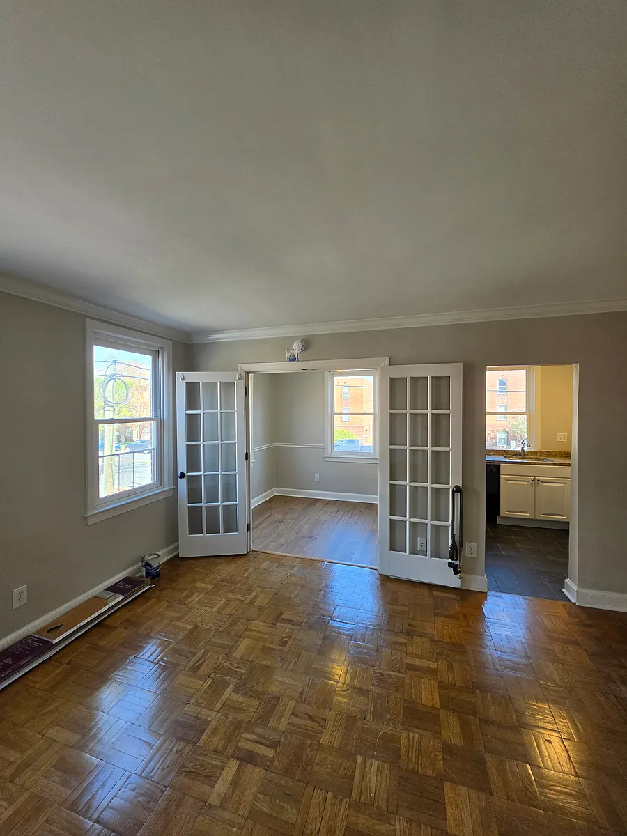 Building Photo - 719 S Saint Asaph St #203
