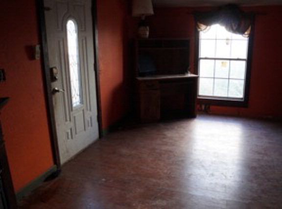 3rd image of 506 W Ave W