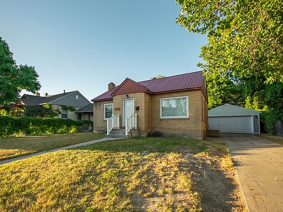 3rd image of 252 E 1000 N