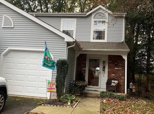 6 Heath Ct, Sicklerville, NJ 08081
