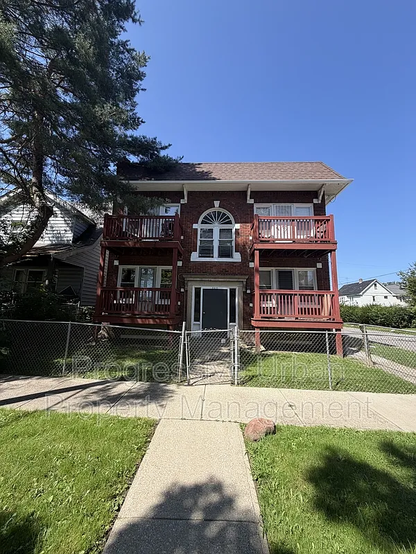 2 bed, 1.0 bath, 544 sqft, $950 — Photo 1