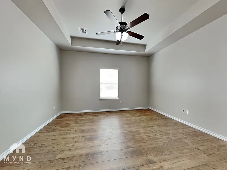 1101 Midway Rd — Photo 8