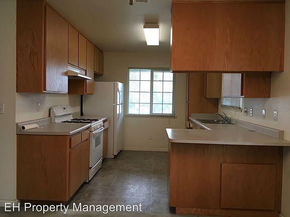 2nd image of 24 Keasling Ct