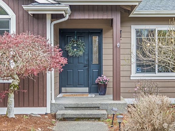 3rd image of 11925 10th Avenue Ct NW
