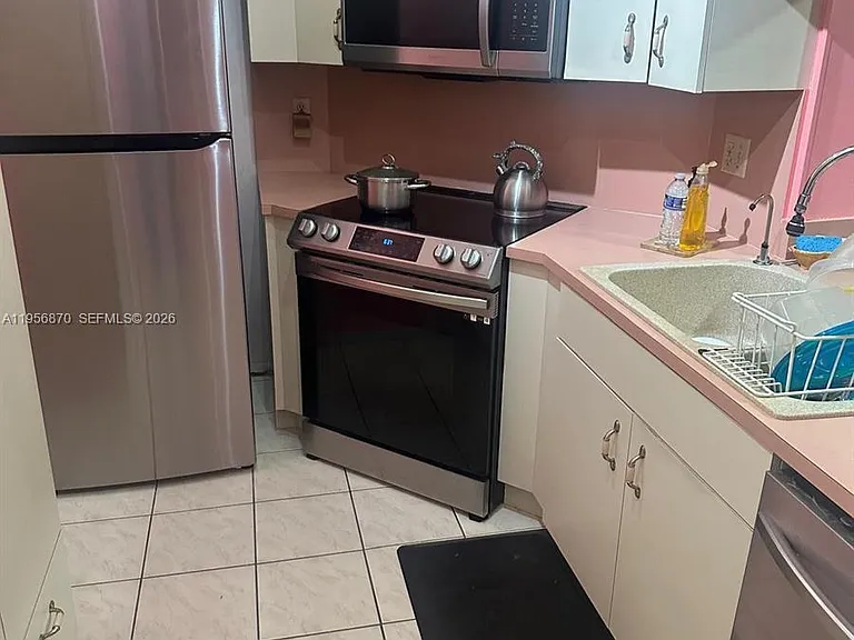 855 NE 209th St #203-34 — Photo 5