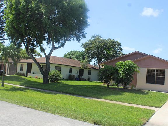 2nd image of 4946 Palm Hill Dr