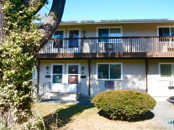 23 Bostwick Arms, New Milford, CT 06776