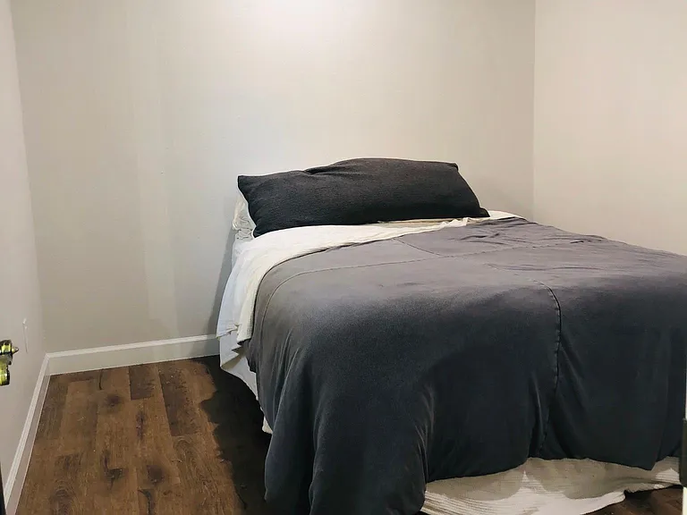 408 Holt Ave #B — Photo 11
