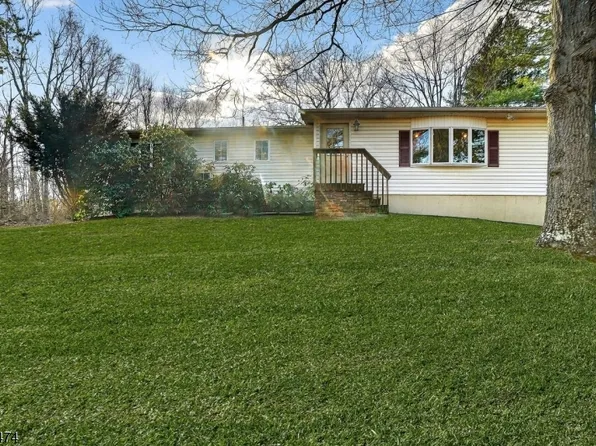 21 Ulster St, West Milford Twp., NJ 07480