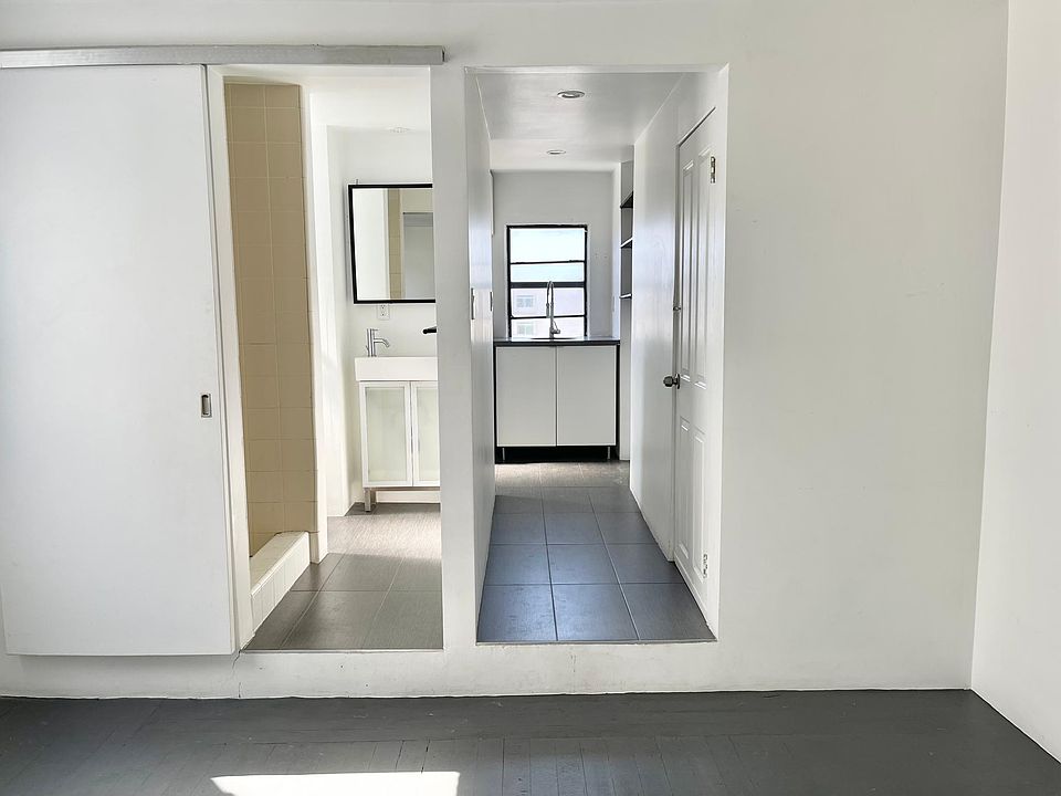 1st image of 1639 Cabrillo Ave #305