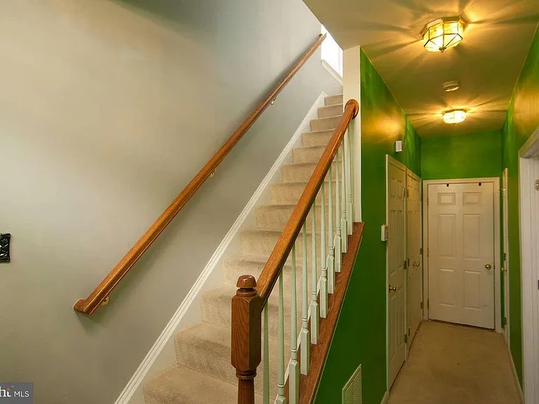 42772 Hollingsworth Ter — Photo 11