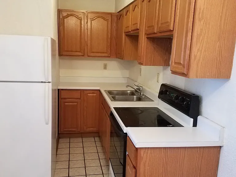 3508 Watson Rd — Photo 10