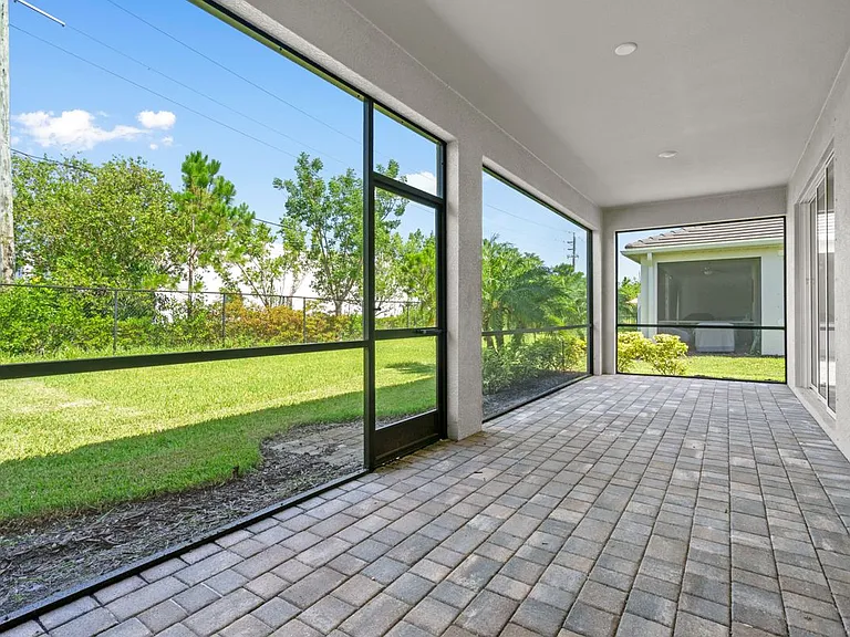 4288 Lemongrass Dr — Photo 22