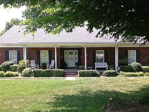 2nd image of 128 Mariner Pointe Ln